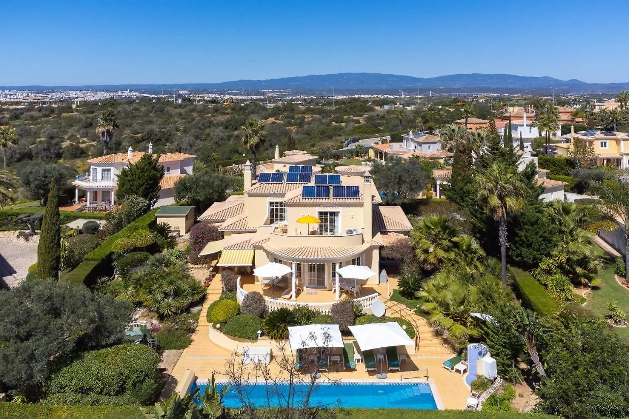 Casa Mandalin Βίλα Καρβοέιρο