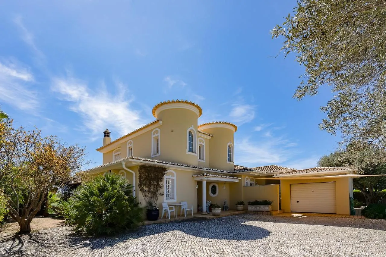 Casa Mandalin Βίλα Καρβοέιρο