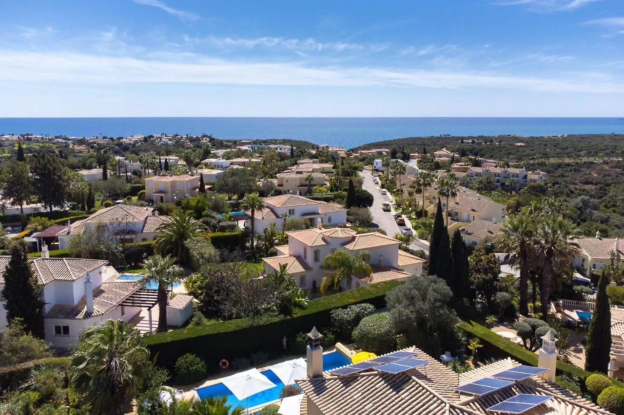 Casa Mandalin Βίλα Καρβοέιρο